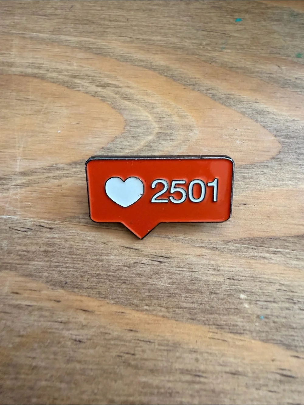 Enamel Like Icon Pin - Red Social Heart 2501